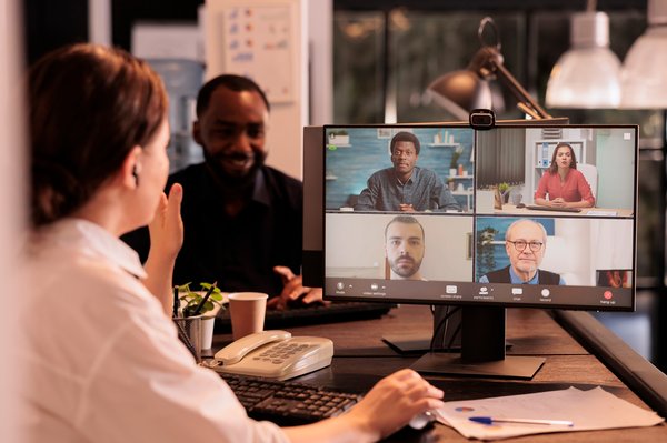 Boostez votre communication avec com'play, logiciel dynamique !